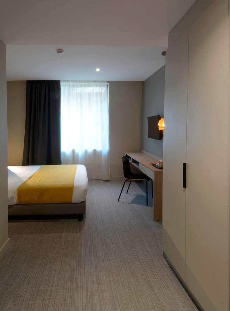 Aparthotel 37 Lodge Courbevoie Paris La Defense Quarto foto